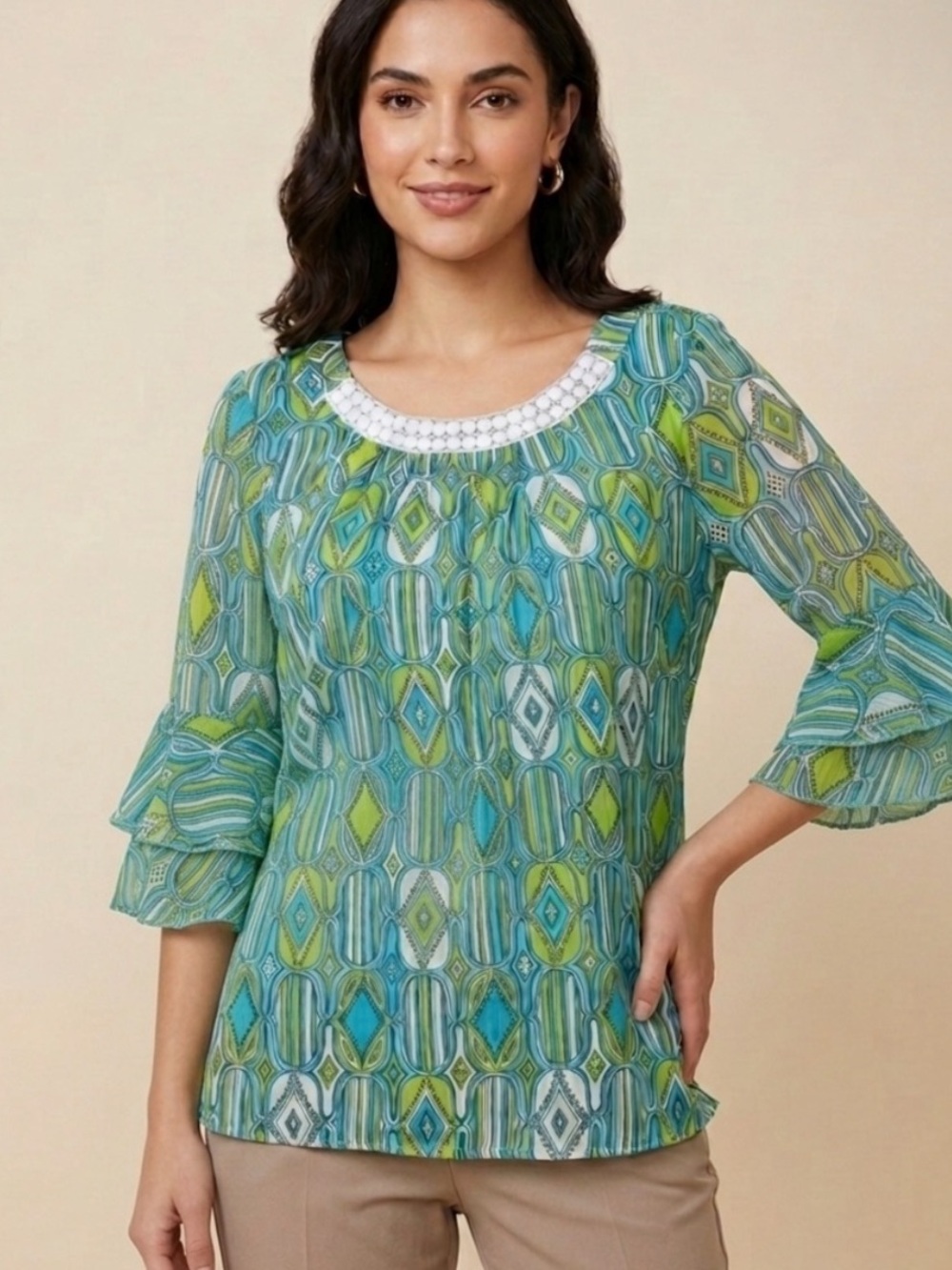 Peter Island Vintage 70s Style
Geometric Print Blouse
Cabochon Embellished M/L